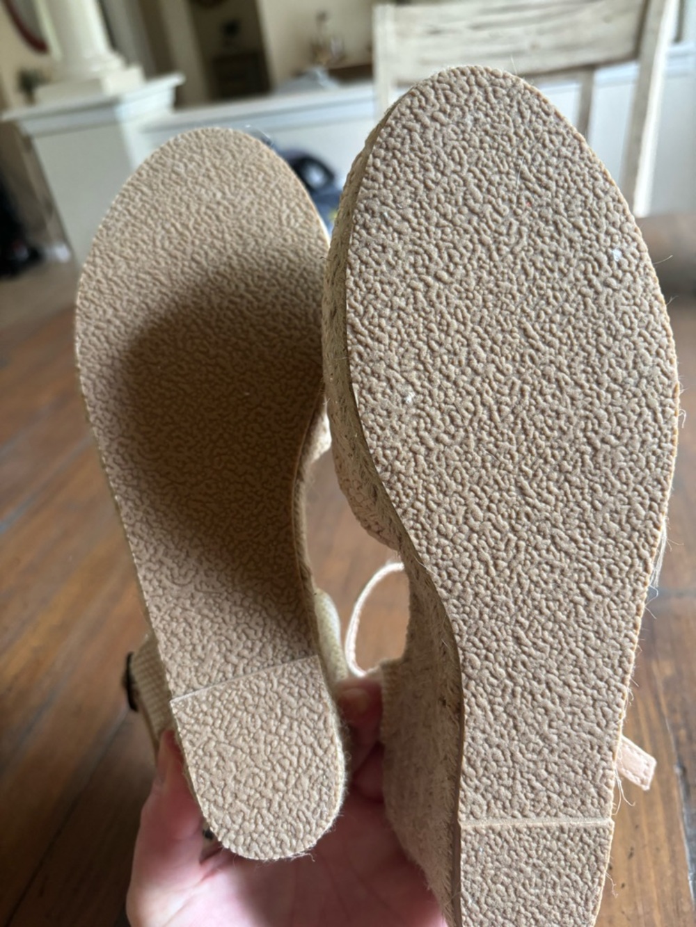 NWT women’s closed toe platform sandals - Picture 13 of 14